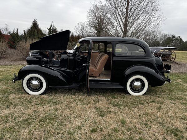 1937 Chevrolet Master Town Sedan - Image 36