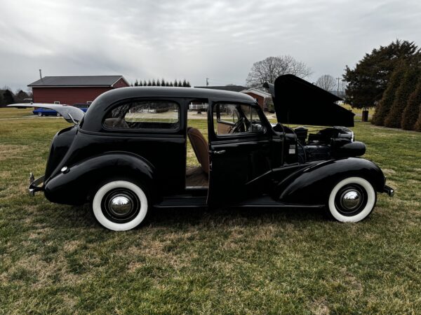 1937 Chevrolet Master Town Sedan - Image 35