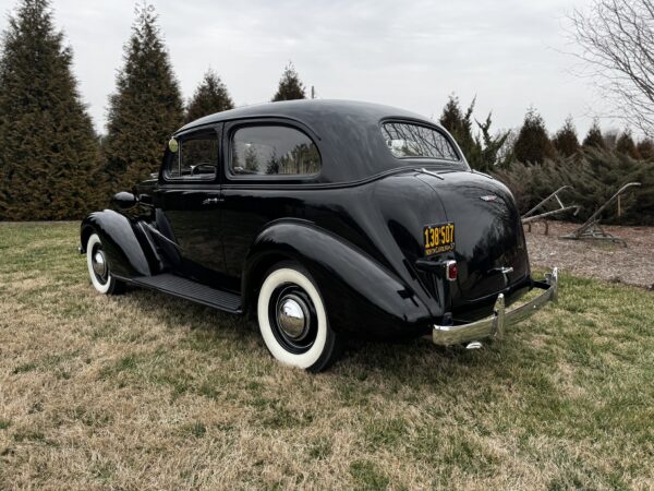 1937 Chevrolet Master Town Sedan - Image 25