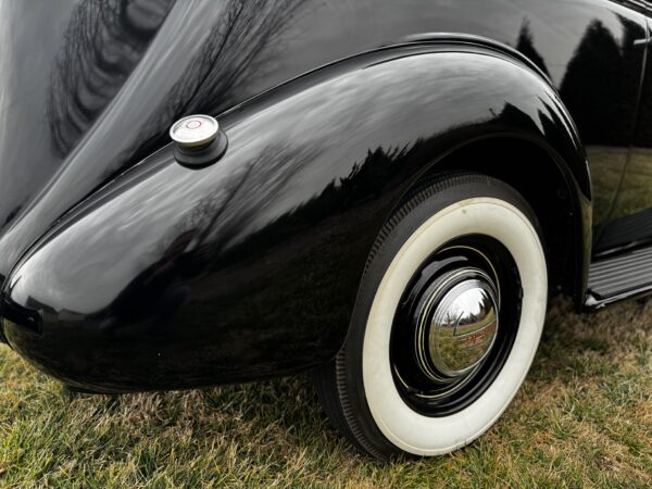 1937 Chevrolet Master Town Sedan - Image 21