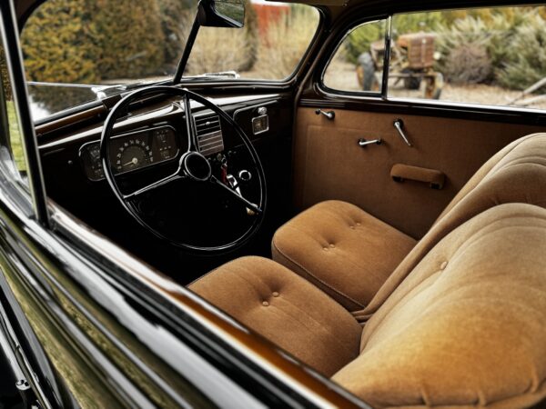 1937 Chevrolet Master Town Sedan - Image 17