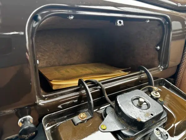 1937 Chevrolet Master Town Sedan - Image 7