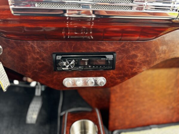 1951 Suburban Resto-Mod - Image 21