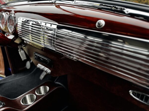 1951 Suburban Resto-Mod - Image 19