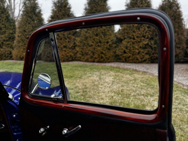 1951 Suburban Resto-Mod - Image 12