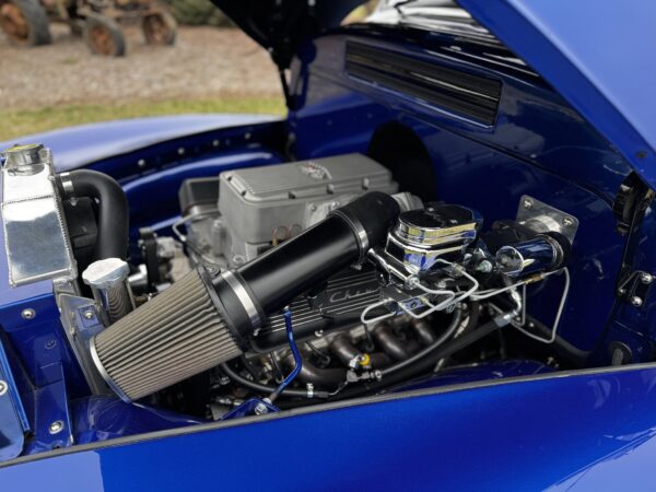 1951 Suburban Resto-Mod - Image 7