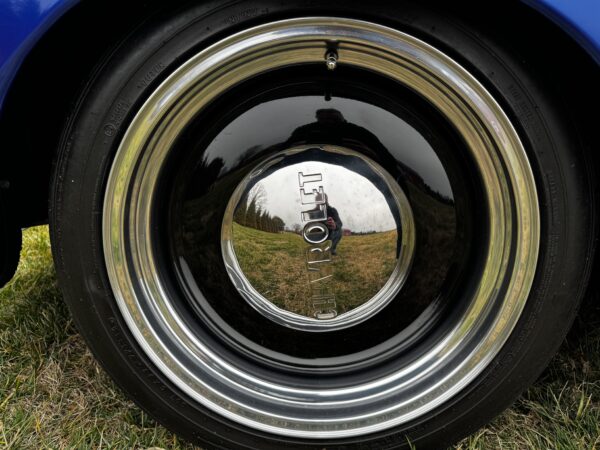 1951 Suburban Resto-Mod - Image 2