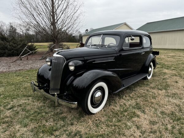 1937 Chevrolet Master Town Sedan