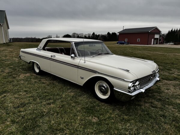 1962 Ford Galaxie 500 M-Code Mileage: 58,829 - Image 9