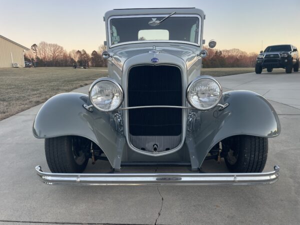 1932 Ford Tudor Street Rod / 700 Miles TMU - Image 2