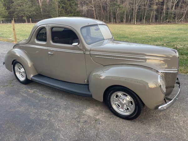 1939 Ford Deluxe Coupe Streetrod - Image 18