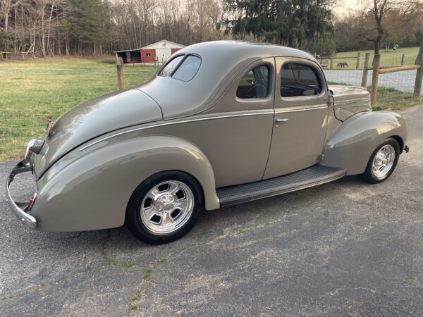 1939 Ford Deluxe Coupe Streetrod - Image 16