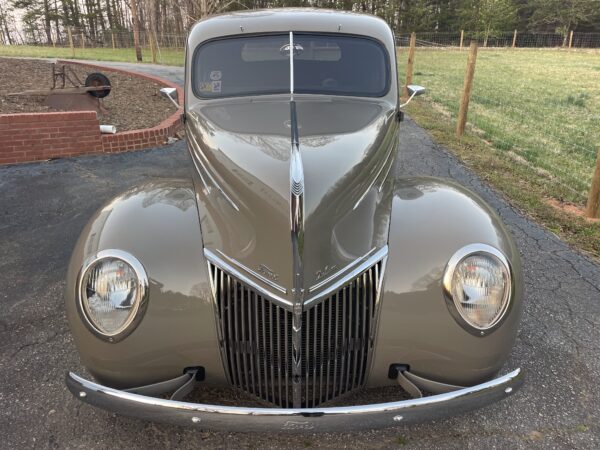 1939 Ford Deluxe Coupe Streetrod - Image 10