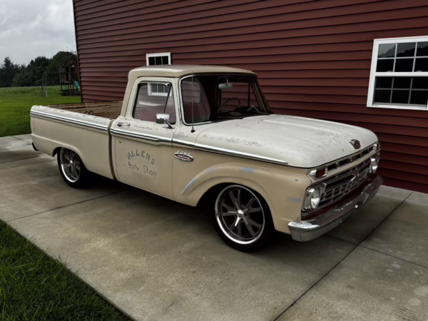 1966 Ford F100 Custom Cab Pickup Truck